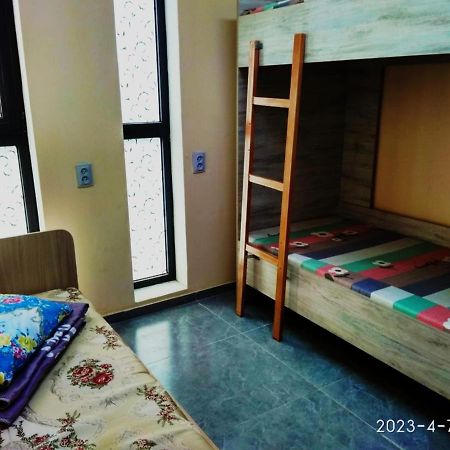 Tastaq Hostel Алматы Экстерьер фото