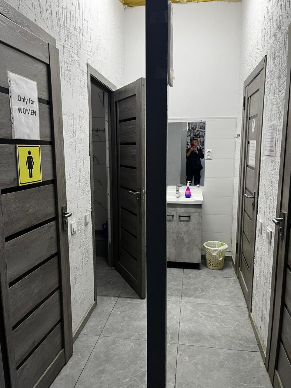 Tastaq Hostel Алматы Экстерьер фото