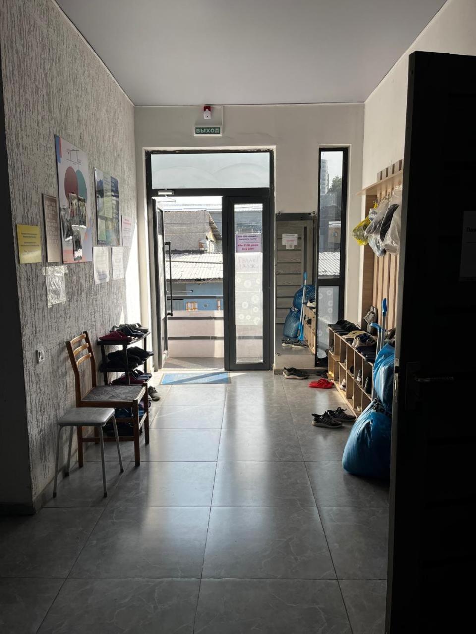 Tastaq Hostel Алматы Экстерьер фото